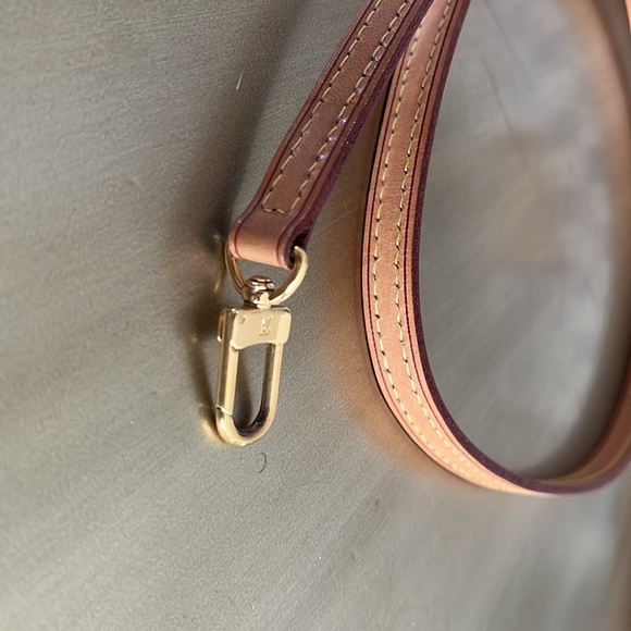 Louis Vuitton Damier Azur Eva 2 way clutch with shoulder strap - Picture 3 of 11